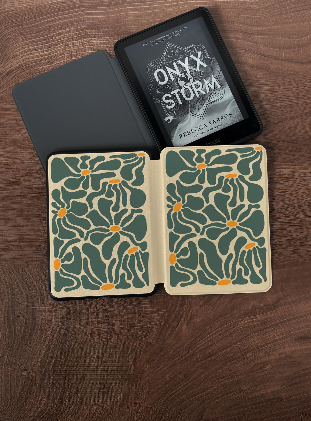 Green Groovy Flowers _ Kindle Case